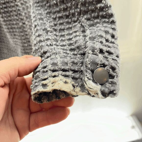 BKE by Buckle Textured Knit Jacket Shirt Jack Button Up Size Small - Picture 3 of 4